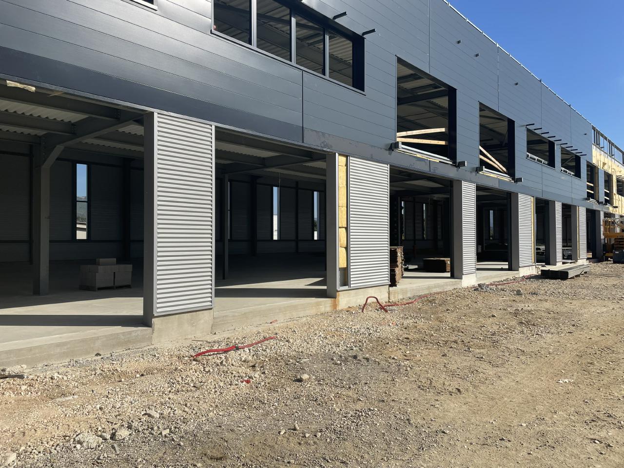 Local d'activité Seyne-sur-Mer 5751m² Location local d'activité Seyne-sur-Mer Var OLACT2311925 3